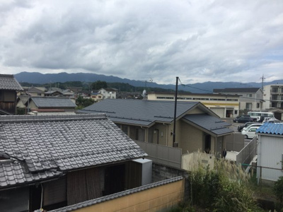 【展望】 | 大津市真野二丁目、築浅の中古戸建 | 物件からの眺望、奥には比良山系の自然が目に入ります。