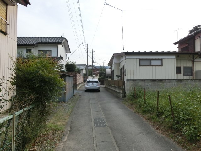 高崎市吉井町吉井川売土地 154.27坪の前面道路含む現地写真