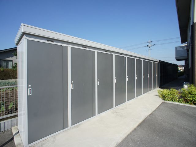 【設備】 | Stagea(ステージア）1 | 外物置