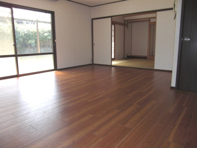 【居間・リビング】 | 片峰中央戸建て