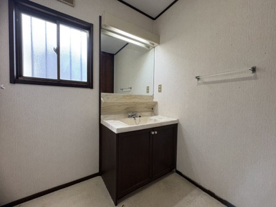 【洗面所】 | 片峰中央戸建て