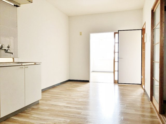 セントラルメゾン茂原の居間・リビング