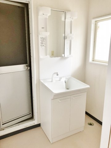 セントラルメゾン茂原の独立洗面台