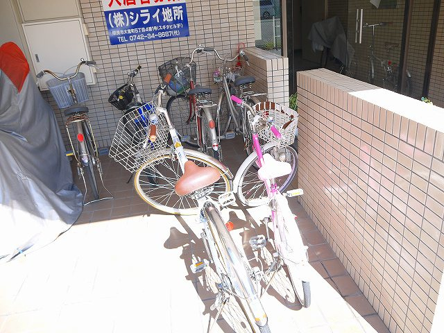 ヴィラ新大宮のその他共用部分|駐輪場