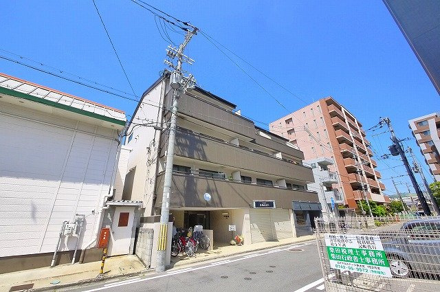 ヴィラ新大宮の外観|おしゃれな外観です