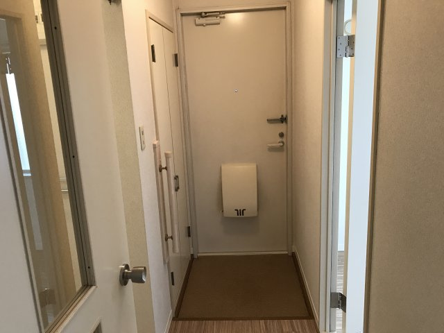 ポートアベニューの玄関