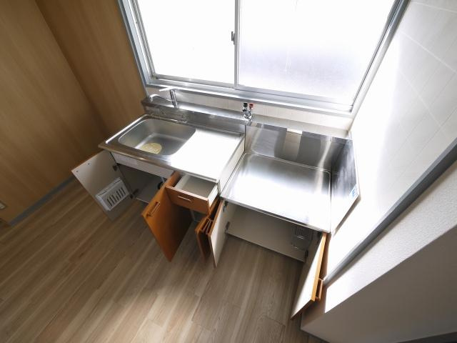 コーポ宝来Ⅱ（宝来）のキッチン|コンパクトなキッチンで掃除もラクラク