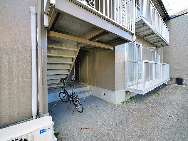 コーポ宝来Ⅱ（宝来）のその他共用部分|共用階段です