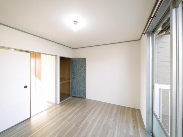 コーポ宝来Ⅱ（宝来）の洋室|明るい洋室です
