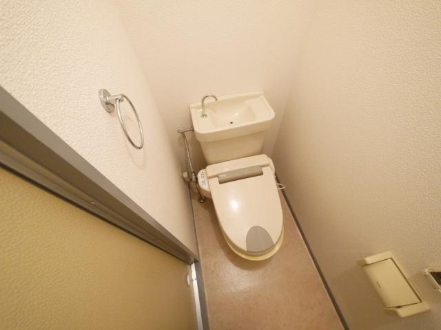 コーポ宝来Ⅱ（宝来）のトイレ|コンパクトで使いやすいトイレです