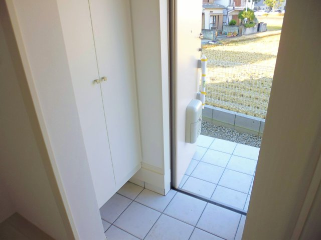 アジールデュオＢの玄関