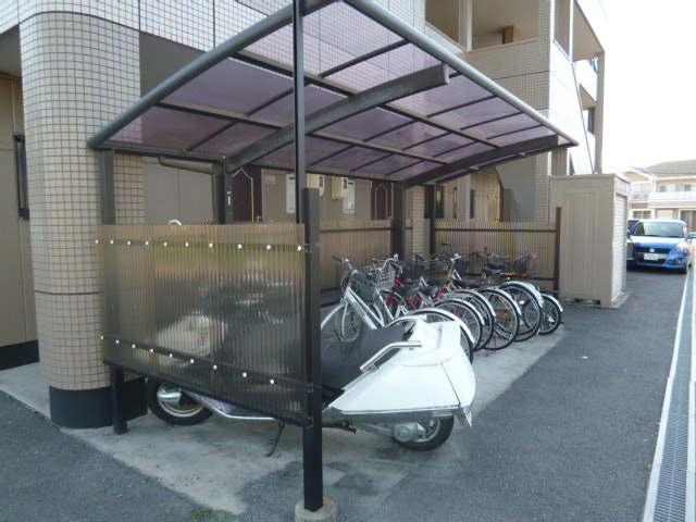 倉敷市安江のアパートのその他共用部分|自転車置き場