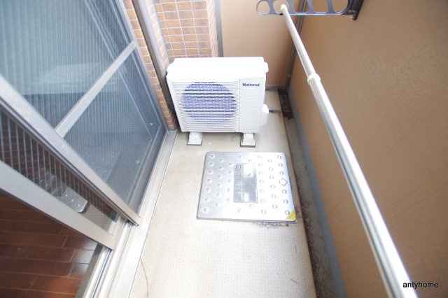 ライジングコート梅田サンライズ　仲介手数料無料のバルコニー