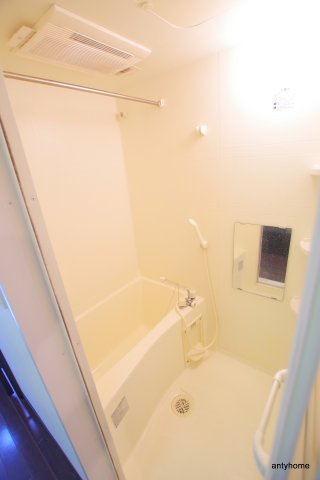 ライジングコート梅田サンライズ　仲介手数料無料の浴室