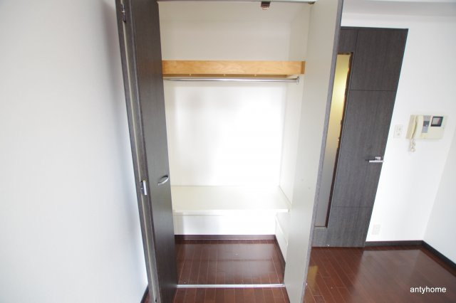 ライジングコート梅田サンライズ　仲介手数料無料の収納