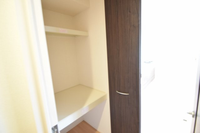 ミーツⅡのキッチン|リビング収納