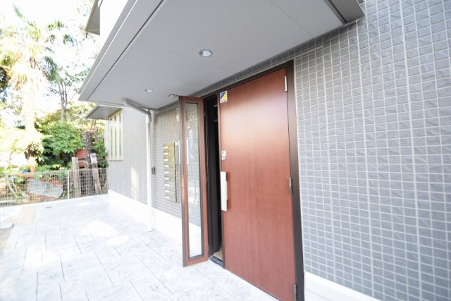 ミーツⅡのエントランス|オートロック付き
