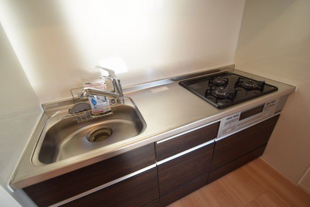 ミーツⅡのキッチン|グリル付き３口システムキッチン