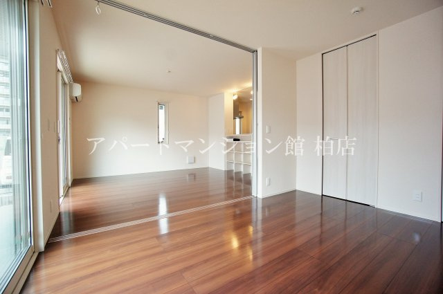 マローネ柏の居間・リビング