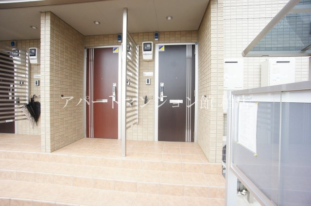 マローネ柏の玄関