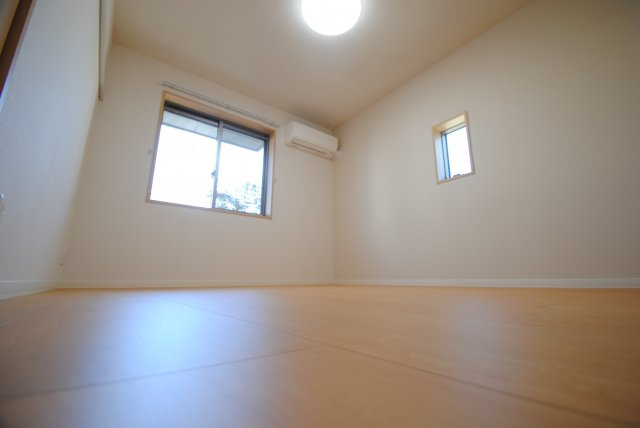 MAST東櫛原の洋室