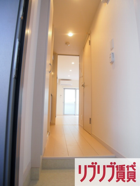 リブリ・ルームス新千葉の玄関