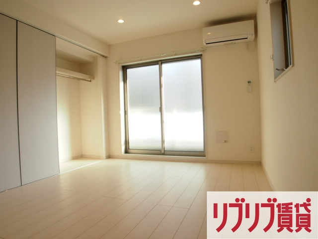 リブリ・ルームス本千葉の居間・リビング