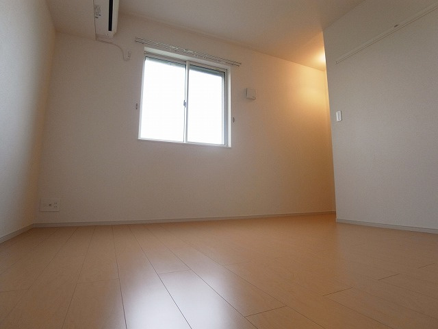 クラベール弐番館の洋室