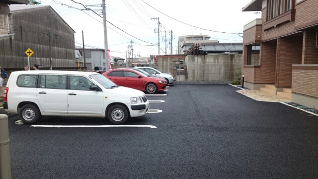 ファウストⅡの駐車場