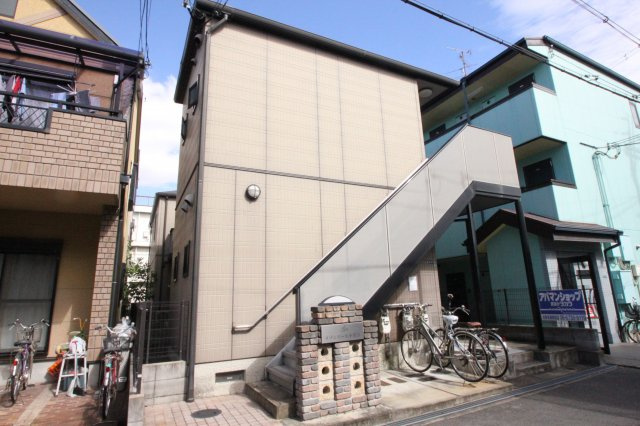 東大阪市小若江２丁目のアパートの外観