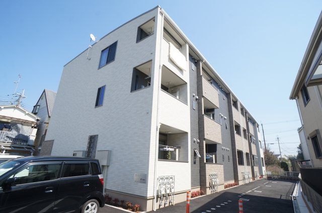 グラース宝塚の外観