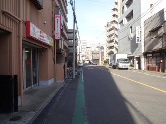 【周辺】 | メゾンコダサ　建物前