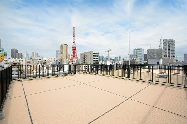 港区三田１丁目の賃貸マンションのバルコニー