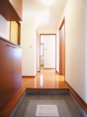 【玄関】 | ヴィヴァーチェＡ | たくさん収納できるシューズボックス付きです♪