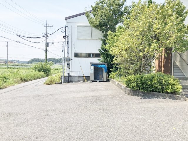 グランディール小林Ａ棟の駐車場
