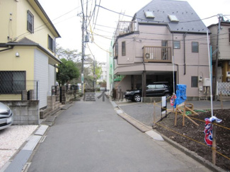 【前面道路含む現地写真】