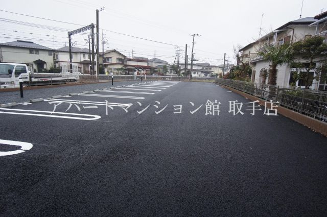 サニーサイトS の駐車場