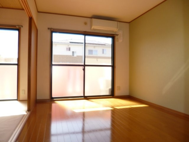 アップフィールドの居間・リビング|洋室