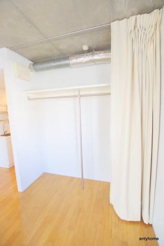 シーズアパートメント中之島　仲介手数料無料の収納