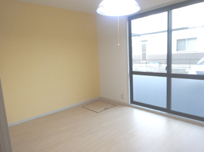 【居間・リビング】 | サンヴェールＢ棟 | アクセントクロスでおしゃれにしてみました。