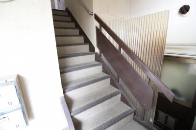 【その他共用部分】 | 桃ヶ池日光ビル | 階段