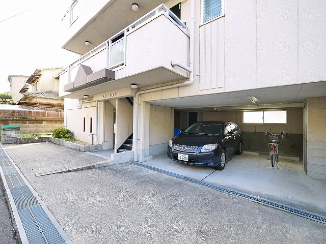 ファミール聖和の駐車場|駐車場完備です