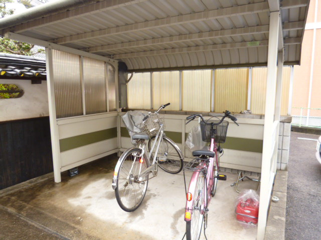 メゾンひまわりのその他共用部分|自転車置き場