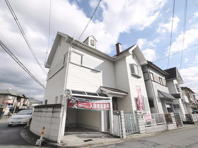 肘塚戸建貸家の外観|外観も気になるポイント