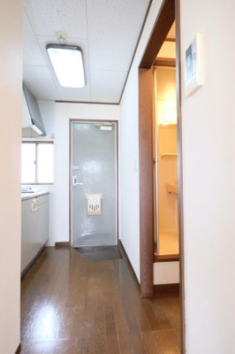 【玄関】 | ネオファミーユ天台