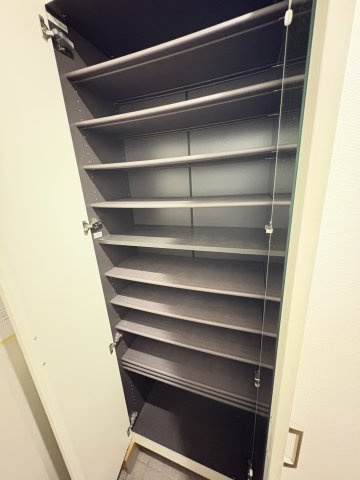 ファビュラス市川 Aの収納