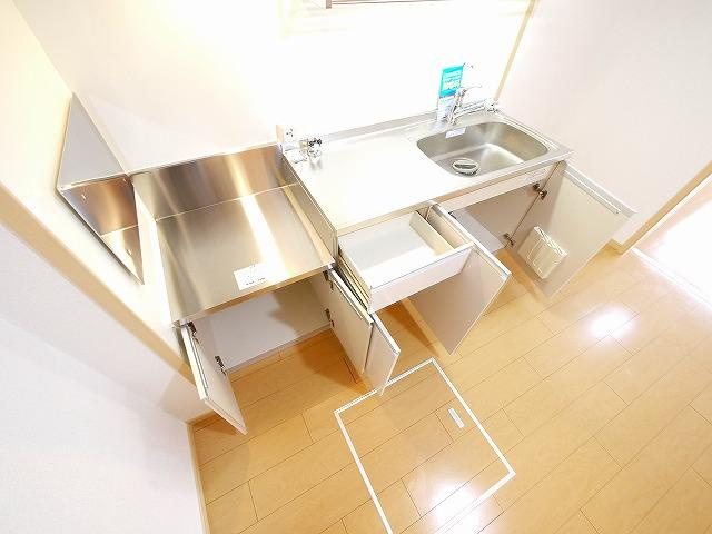 フレイズ　Ⅰのキッチン|コンパクトなキッチンで掃除もラクラク