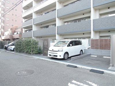 【駐車場】 | プライム横浜生麦 | 駐車場