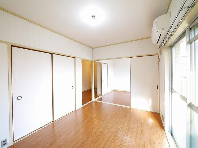 マンション西田の洋室|広々とした洋室です