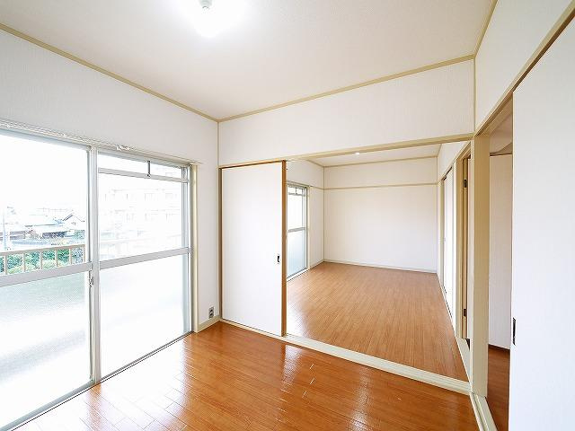 マンション西田の洋室|ゆったりした洋室です